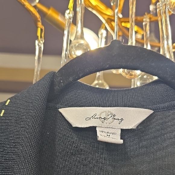 Ming Wang Gold and Black Blazer with Sophisticated Design - Picture 2 of 13